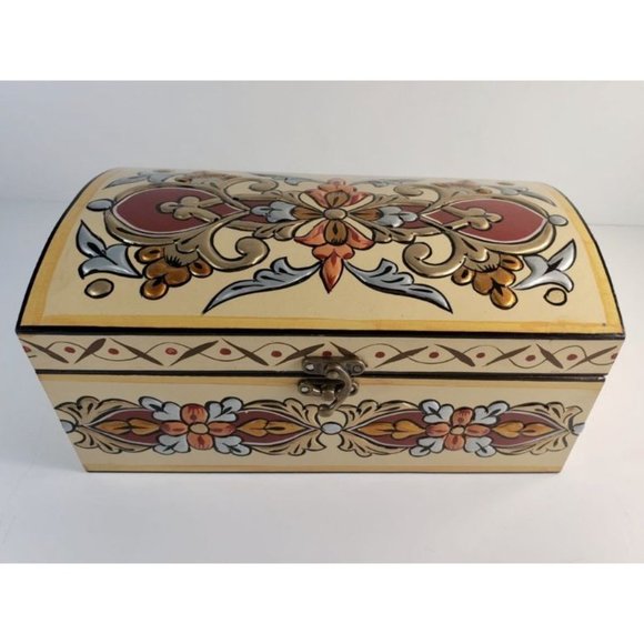 Bombeh Hand Painted Wooden Box with 3D Floral - Picture 5 of 7